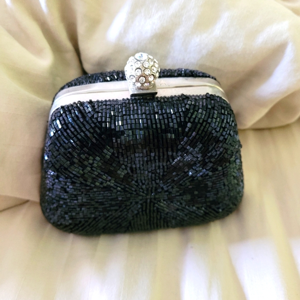 ELEGANT BLACK SEQUIN EVENING PURSE 5x3.5 inches.  Made by Kate Landry